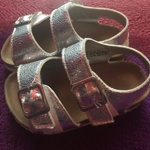 Little girl silver sandals size 6.
